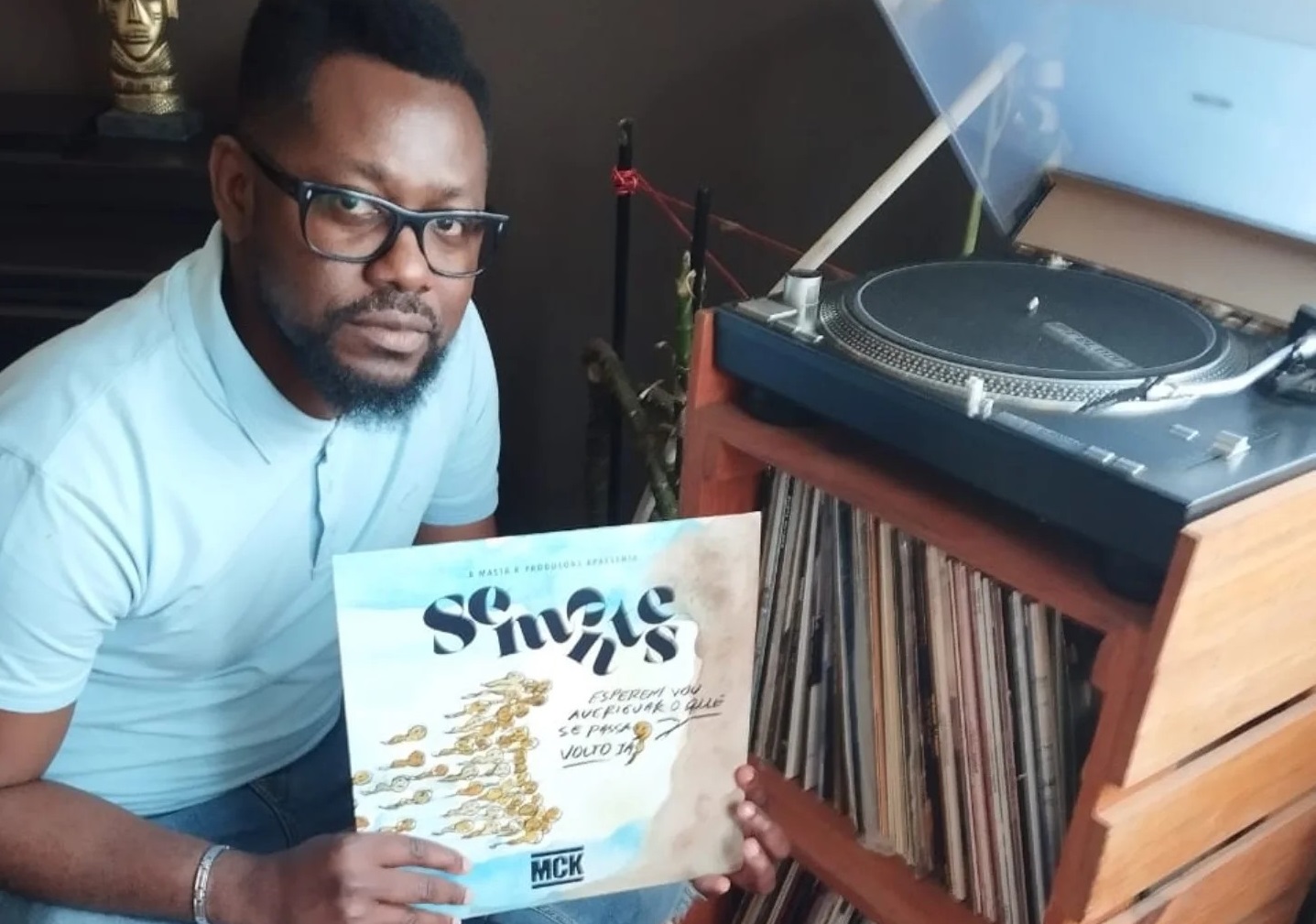 /images/noticias/Album de MC K -semetes-em Vinil.jpg